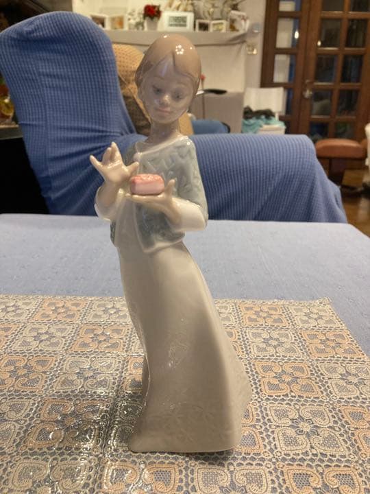 NAO リヤドロ姉妹ブランド 陶器人形 心からの贈り物 - メルカリ