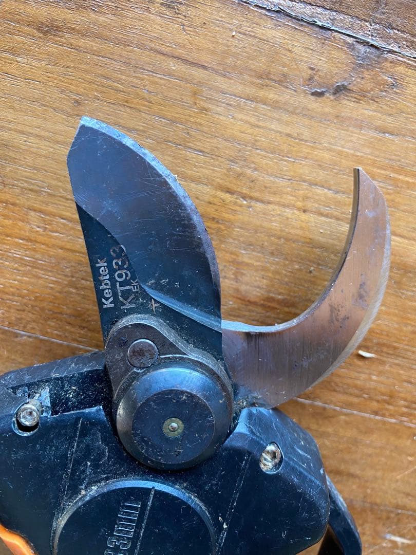 Kebtek 電動剪定はさみ KT993 割れあり