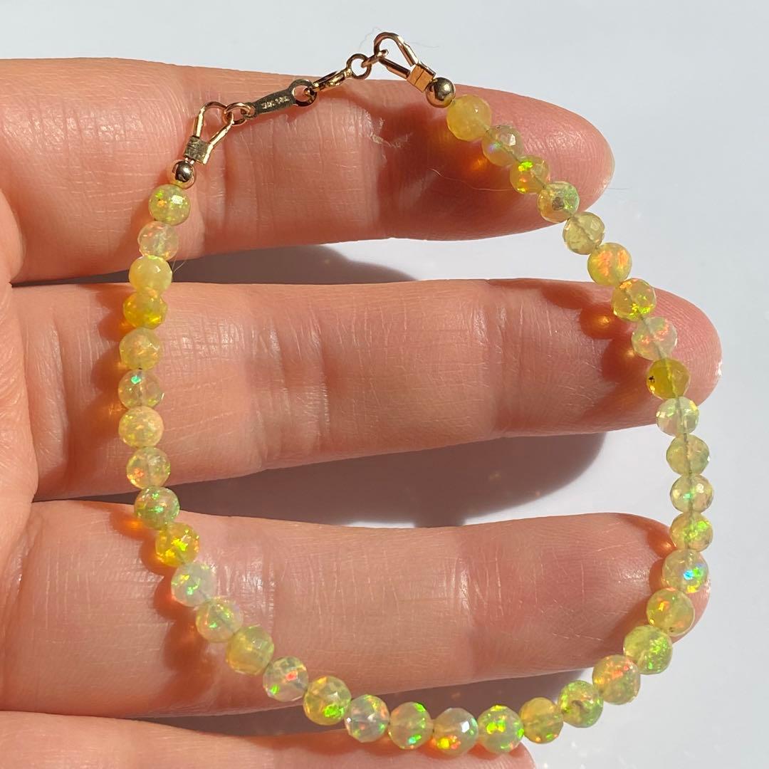 14kgf 高品質　エチオピアオパール ブレスレット 天然石