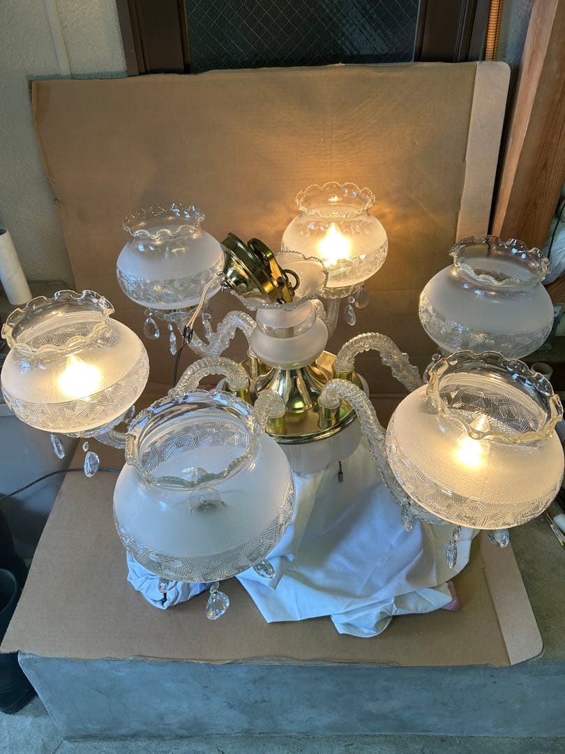 シャンデリア 6灯 ガラス細工　骨董品　アンティーク　中古品　動作確認済