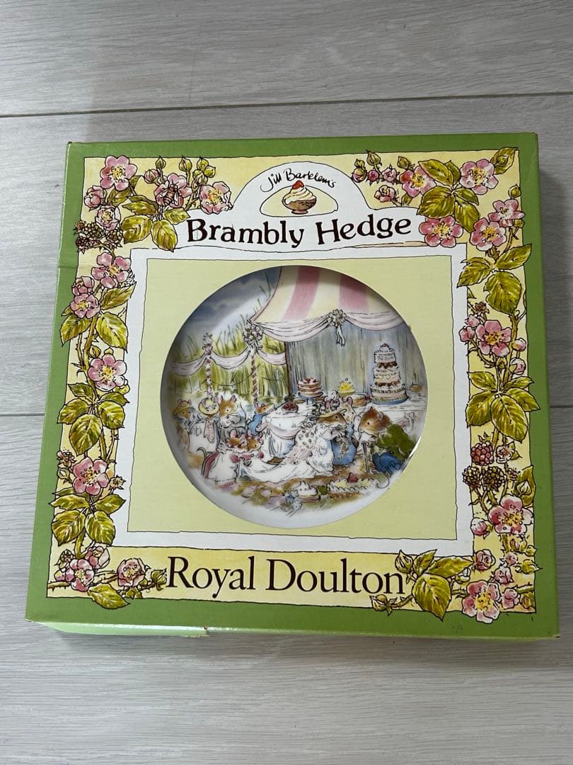 未使用ロイヤルドルトン フォーシーズンズ プレート