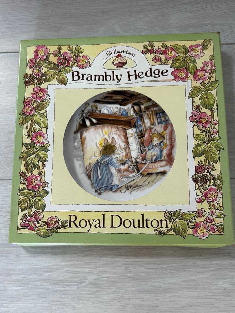 未使用ロイヤルドルトン フォーシーズンズ プレート