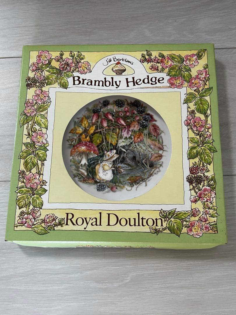 未使用ロイヤルドルトン フォーシーズンズ プレート