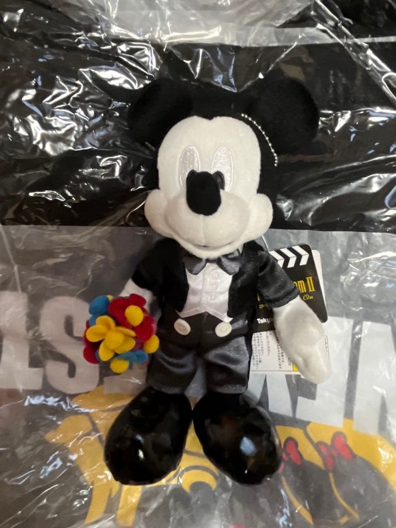 モノクロ 白黒 グッズ ディズニー ぬいぐるみバッジ 新品 ミッキー ミニー