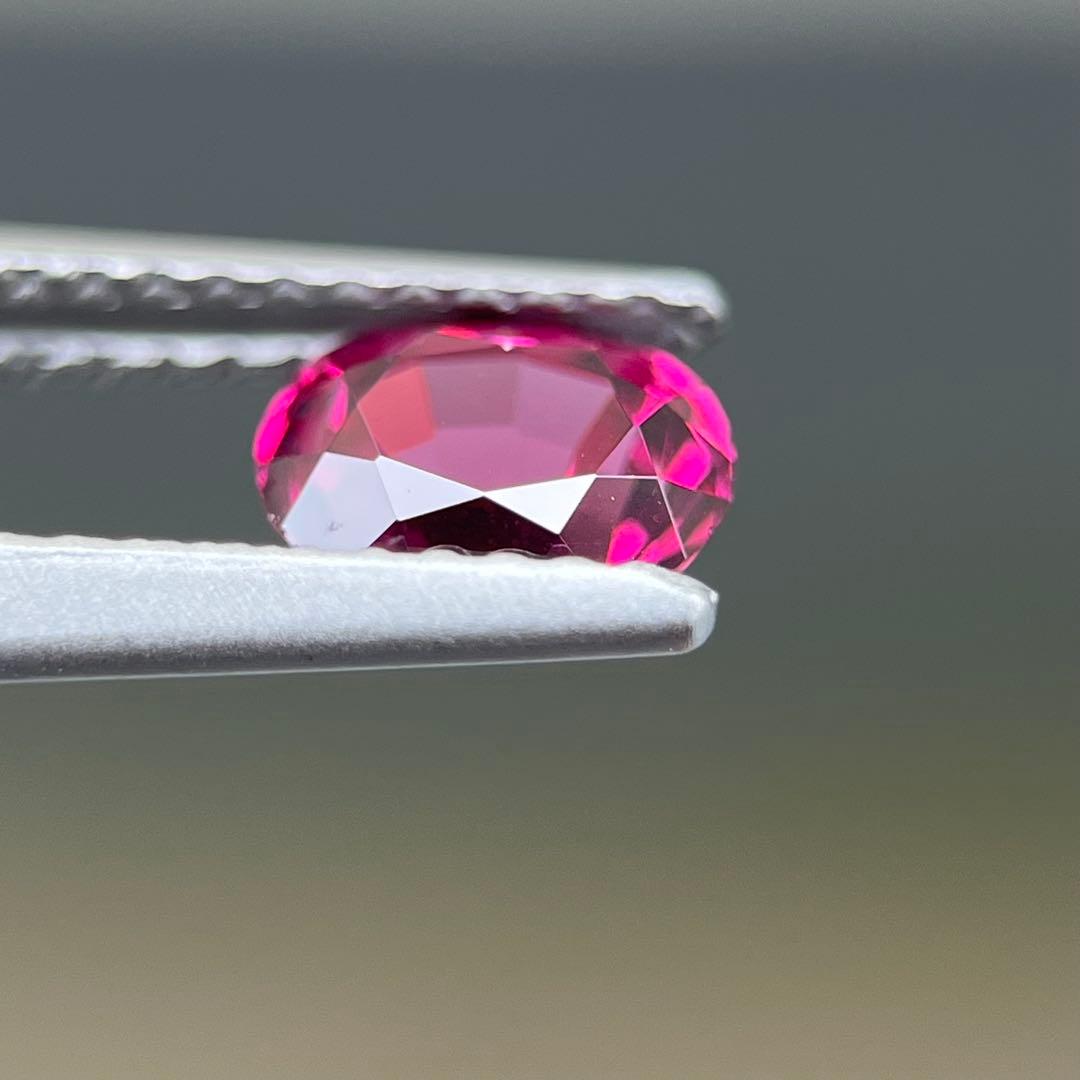 スリランカ産非加熱天然ロードライトガーネットルース