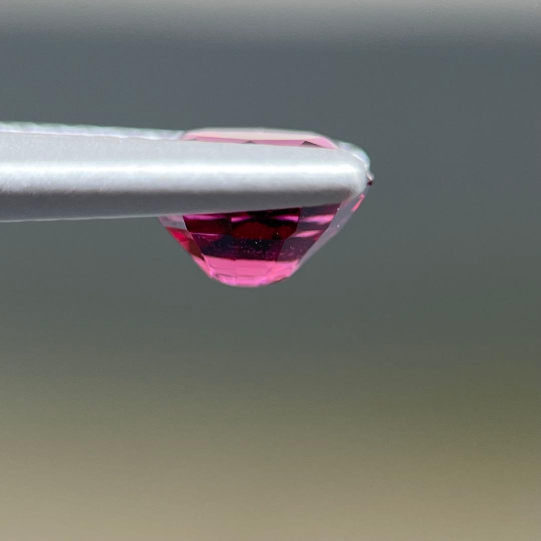 スリランカ産非加熱天然ロードライトガーネットルース