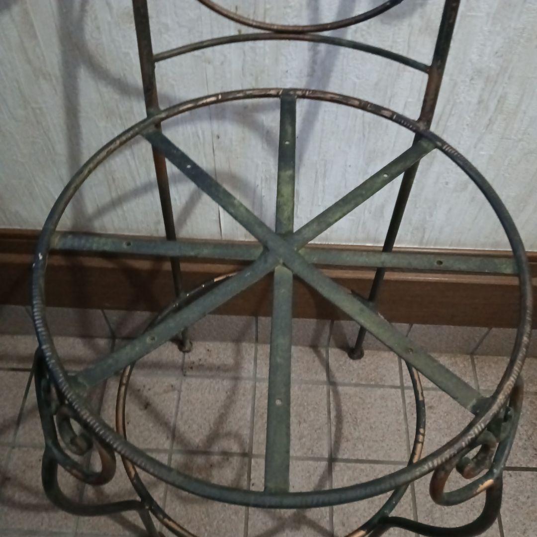 アンティークアイアンスタンドチェア型　金属製プランターラック