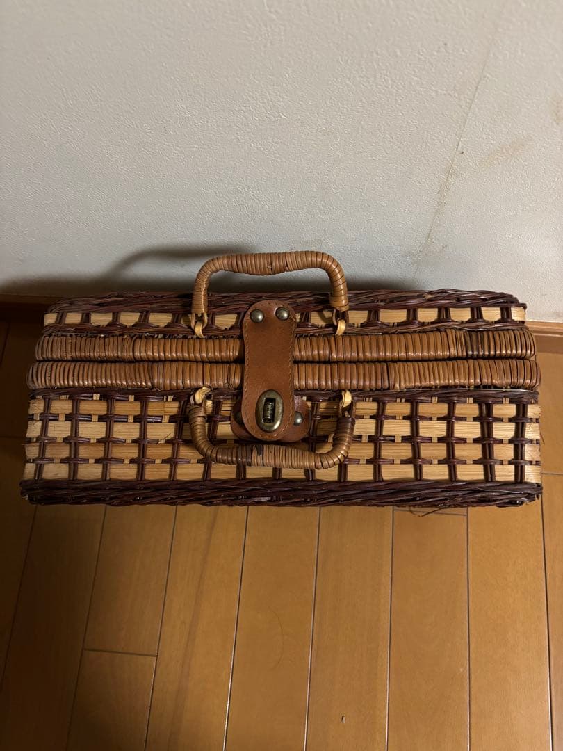 ピーターラビットティーセット　バスケット付き