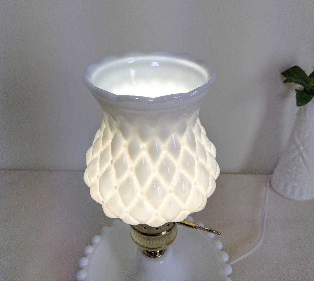 ミルクガラス ダイヤ柄 テーブルランプ ビンテージ