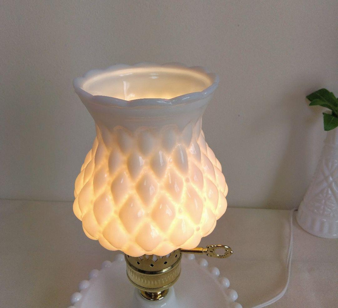 ミルクガラス ダイヤ柄 テーブルランプ ビンテージ