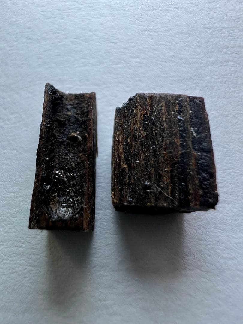 古渡命銘木　六十一種名香の内 真南蛮　銘 【夕時雨】0.417g香木/沈香/伽羅