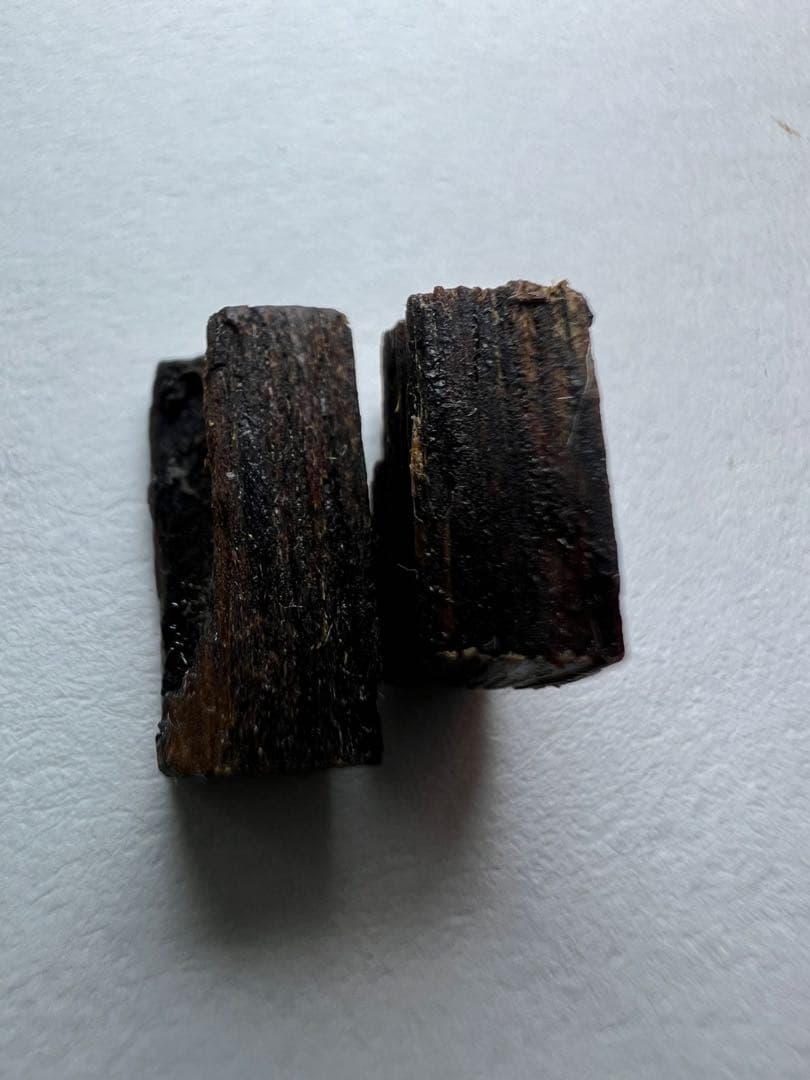 古渡命銘木　六十一種名香の内 真南蛮　銘 【夕時雨】0.417g香木/沈香/伽羅