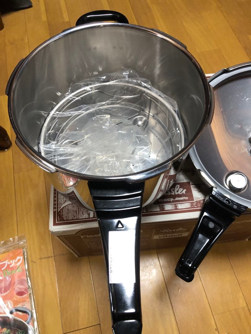 Fissler 圧力鍋 6.0L 、2.5L 蒸し器&三脚付き　2器