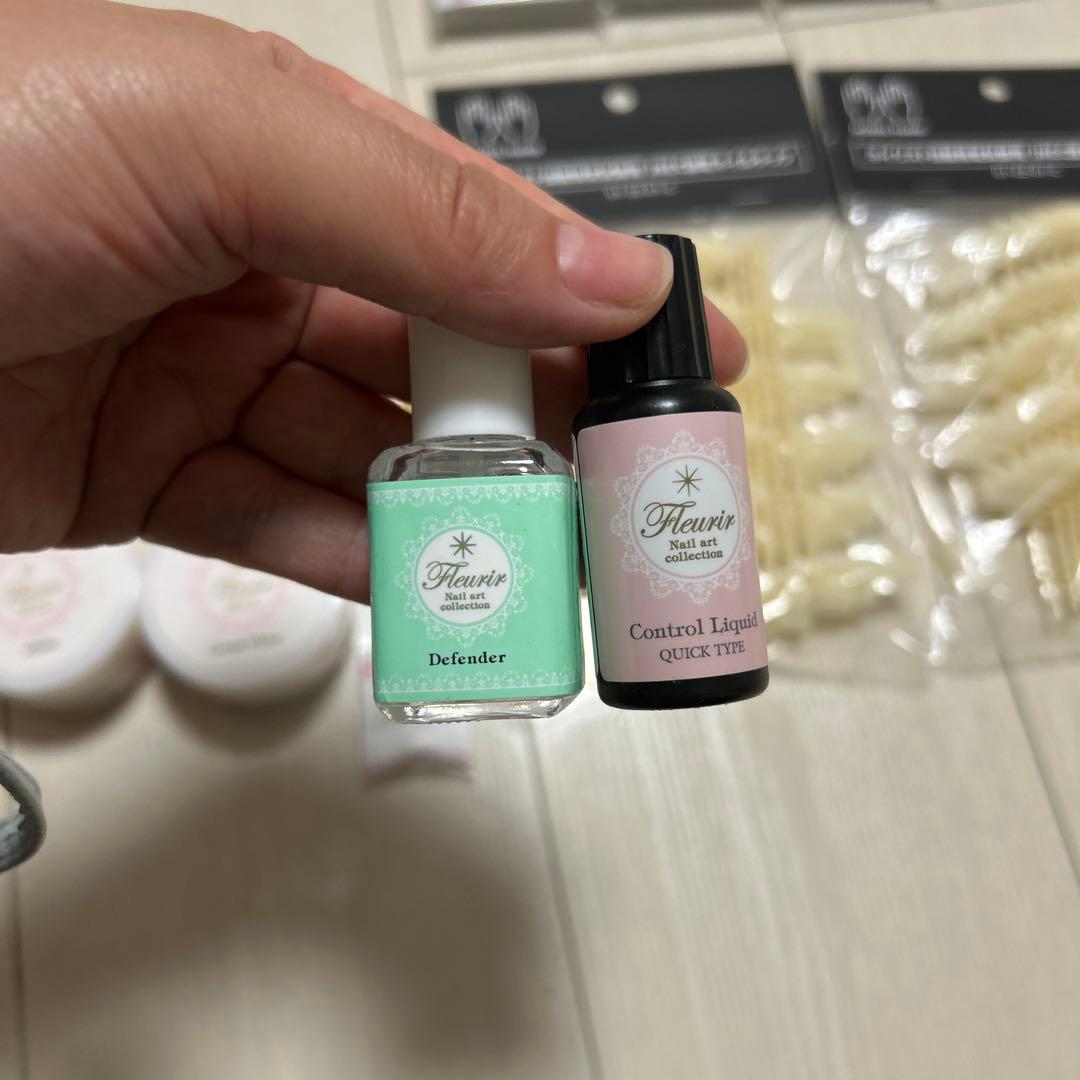 フルーリア　パウダー、リキッドセット