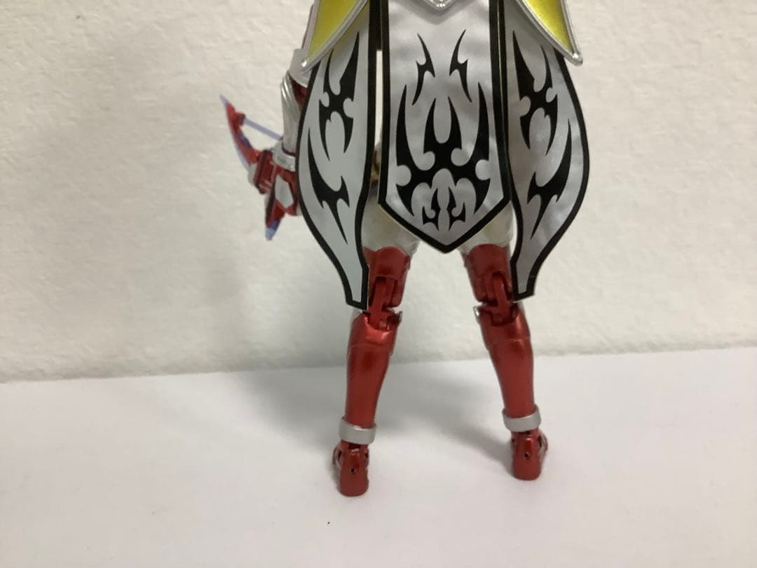 S.H.Figuarts フィギュアーツ　仮面ライダー鎧武