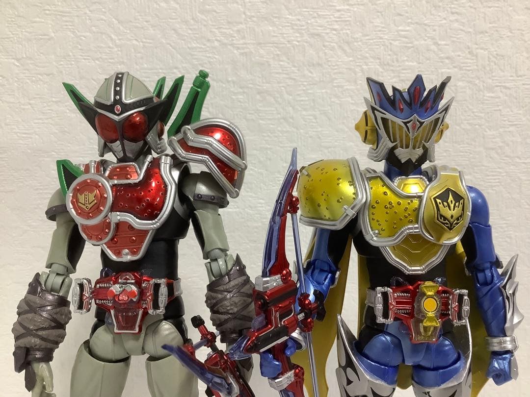 S.H.Figuarts フィギュアーツ　仮面ライダー鎧武
