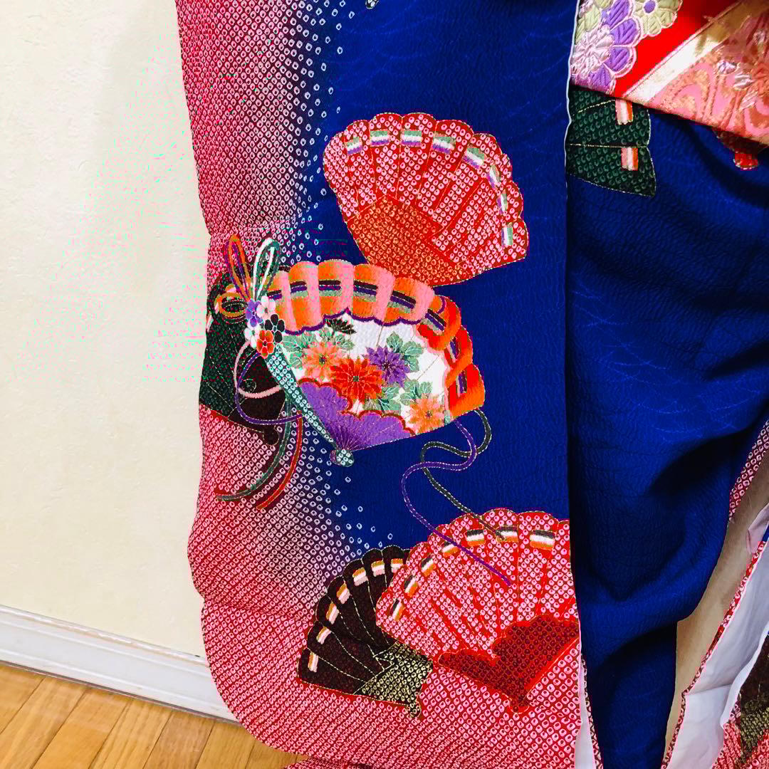 七五三7歳❣️人気Blue暈し絞り柄❣️扇鴛鴦花々金彩煌びやか際立つ完全フルセット❣️