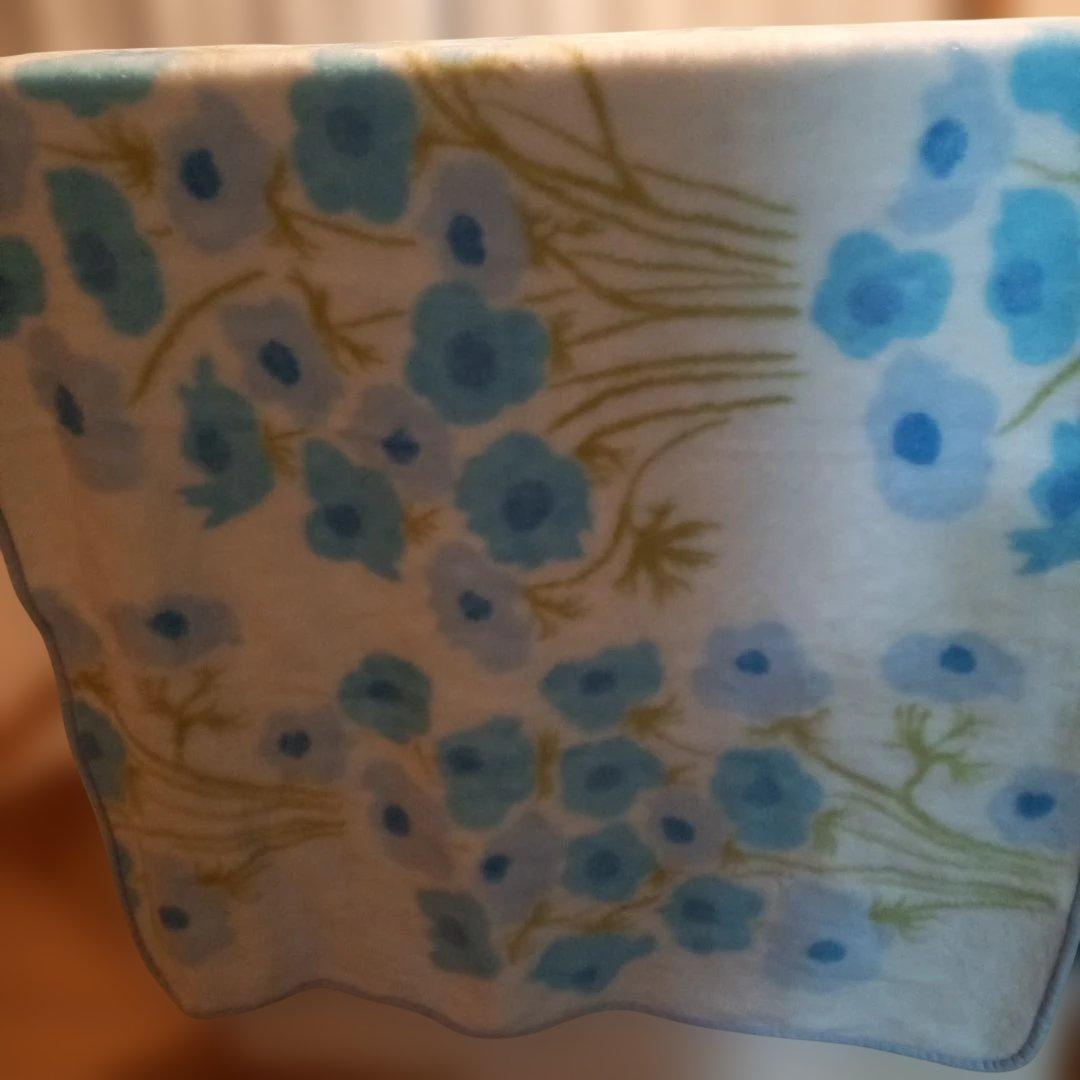 新品.未使用.札付き●マリメッコ　アクリルハーフケット　西川産業　ブルー　日本製