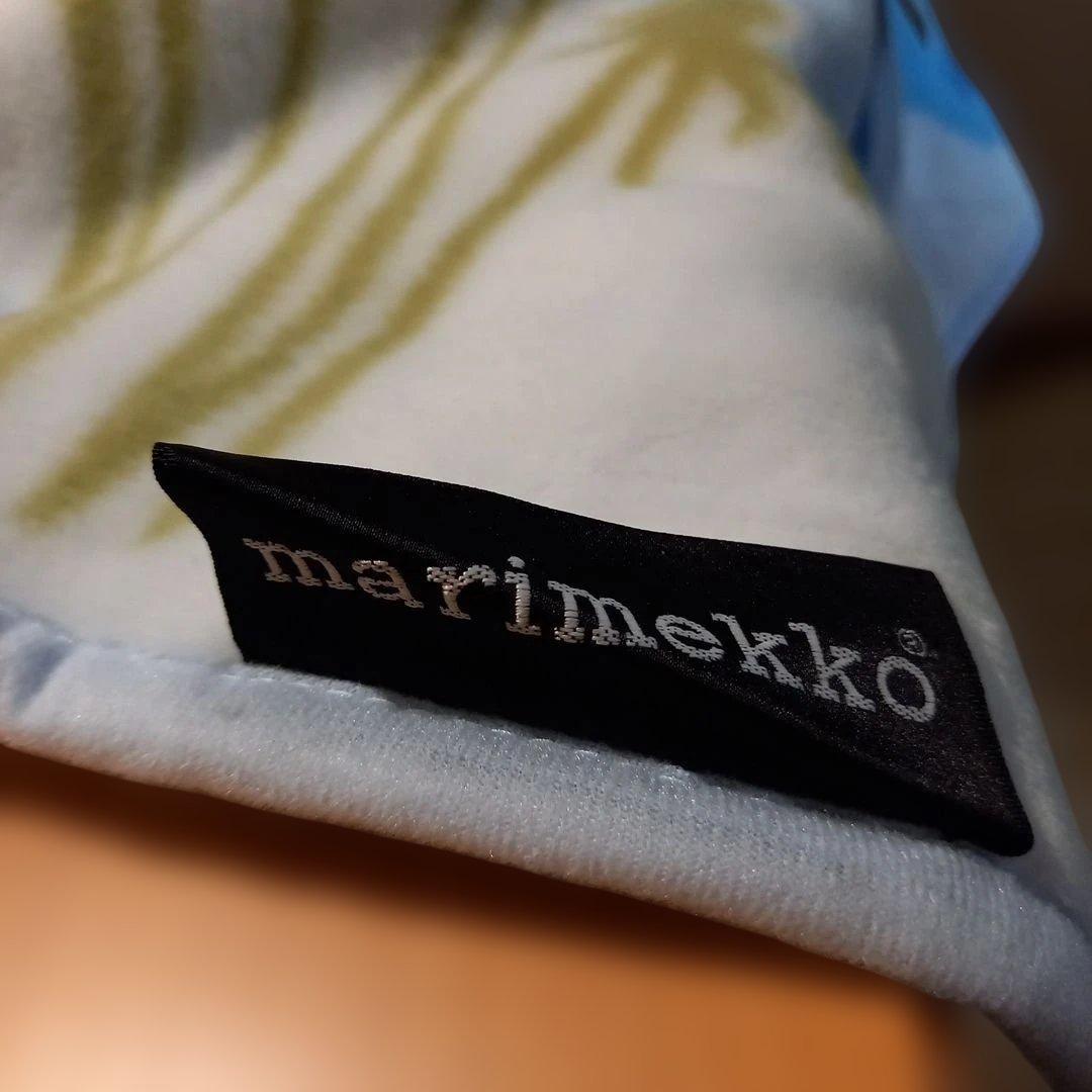 新品.未使用.札付き●マリメッコ　アクリルハーフケット　西川産業　ブルー　日本製