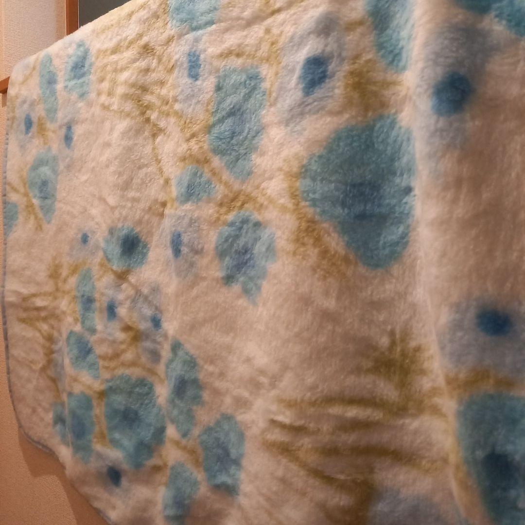 新品.未使用.札付き●マリメッコ　アクリルハーフケット　西川産業　ブルー　日本製