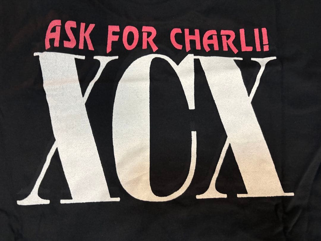 未使用新品 Charli XCXチャーリーXCX オフィシャルTシャツXXL - メルカリ