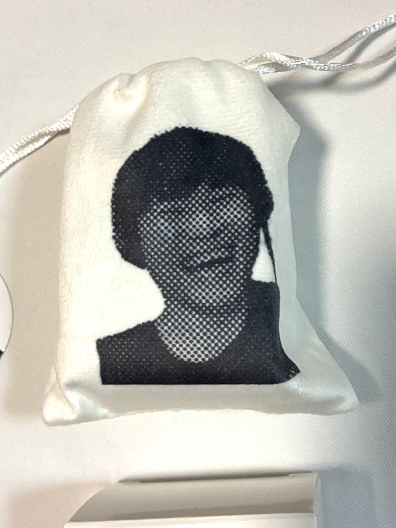 サカナクション 笑い袋&ステッカー 山口一郎 sakanaction - メルカリ