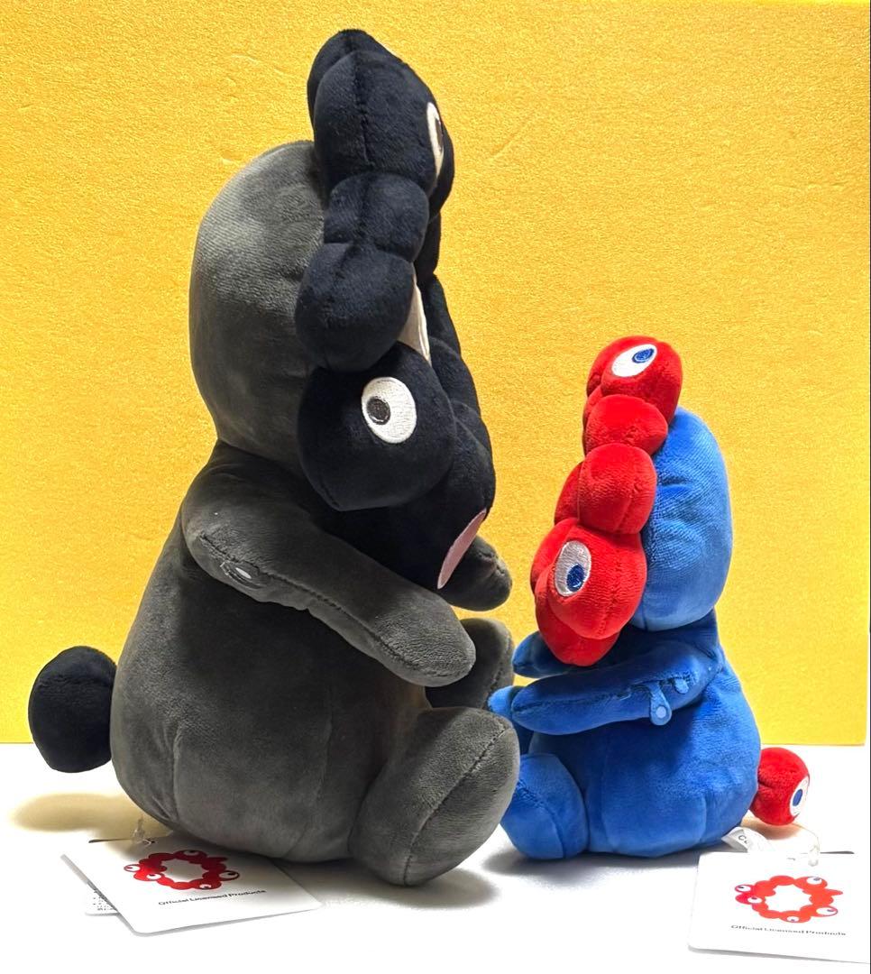 新品タグ付 ミャクミャクお手玉風 ぬいぐるみ 黒ミャクミャク M