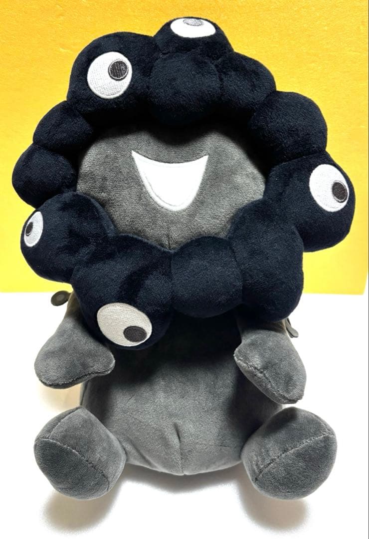 新品タグ付 ミャクミャクお手玉風 ぬいぐるみ 黒ミャクミャク M