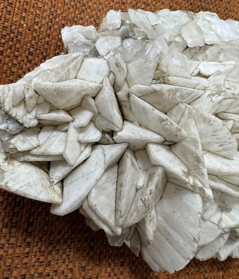 特大方解石 1,887g ホワイトカルサイト