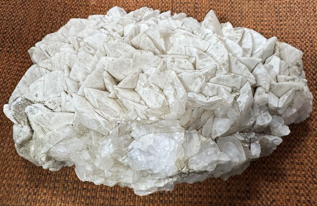 特大方解石 1,887g ホワイトカルサイト