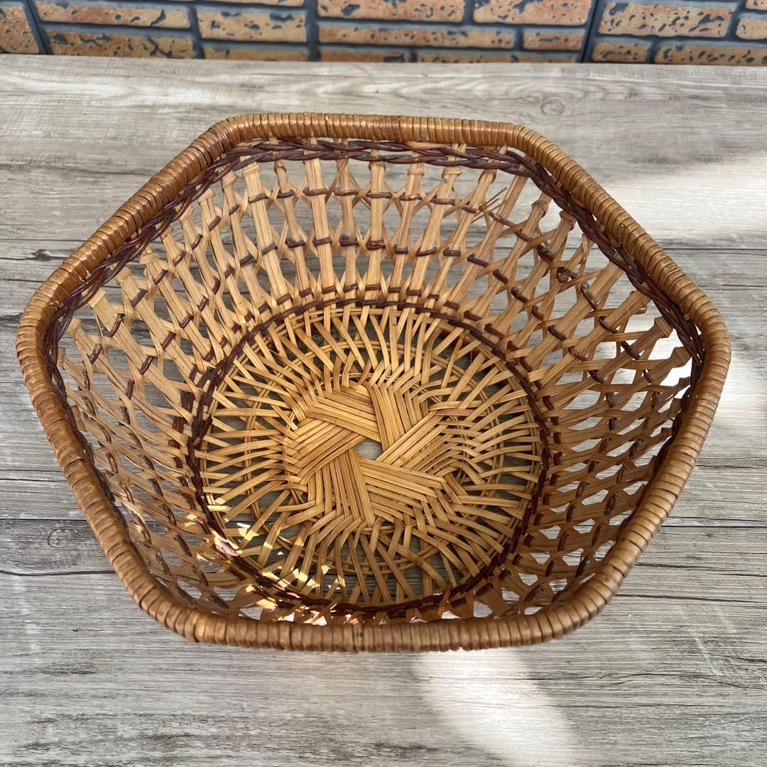 B-壁【昭和レトロ】竹編み 籠 バスケット 六角形 菓子器 小物入れ 網代