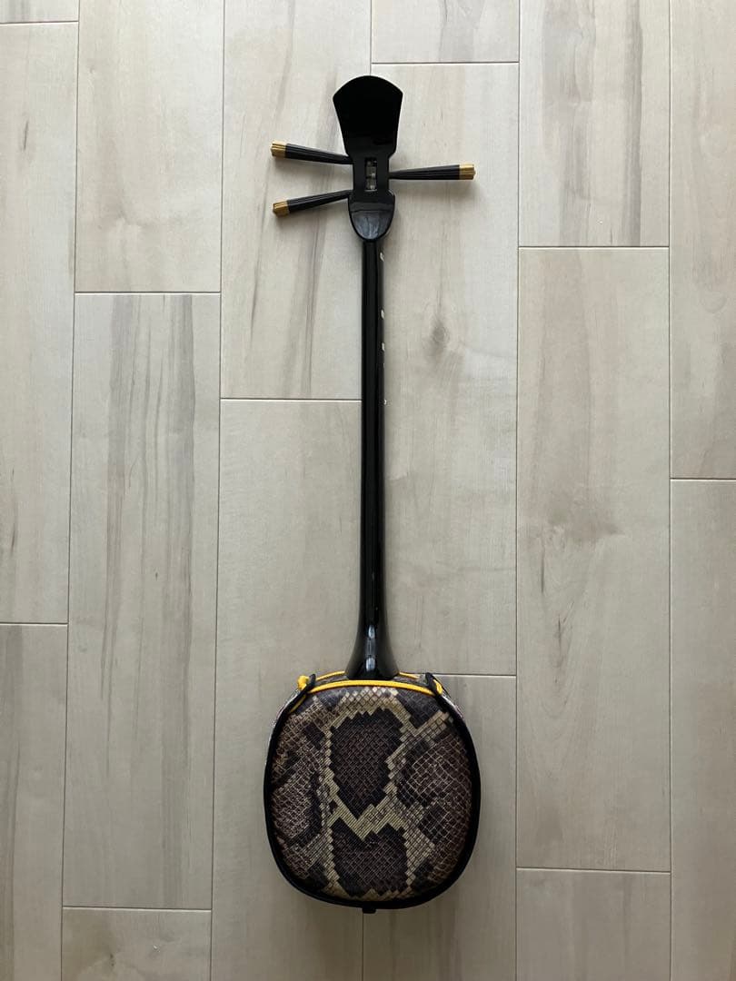 三線 本体 爪(バチ) 工工四(楽譜)付き