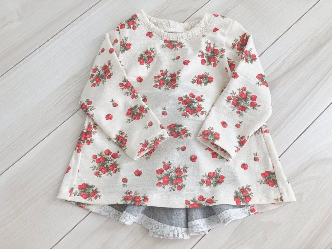 ❁後ろ下がりフレアティ いちごちゃん(レッド)×レース 90size