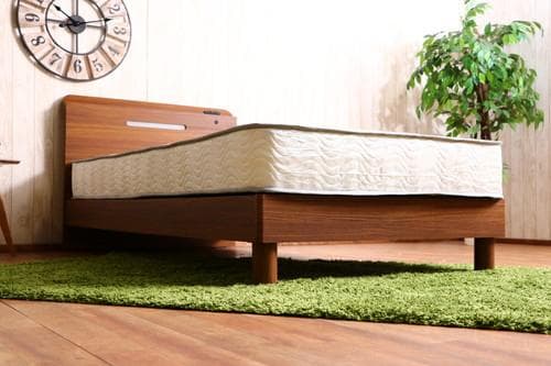 《新品・送料無料》木製ベッド　宮・ＬＥＤライト付