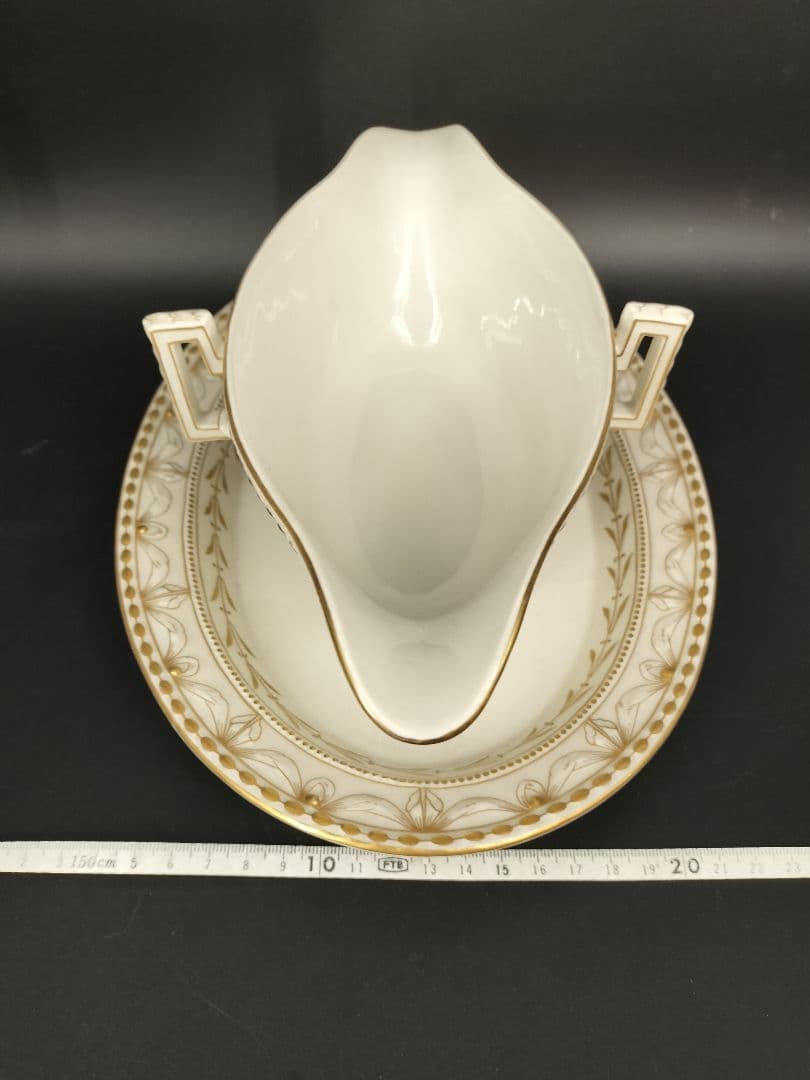 kpmベルリン　クアランド　ソーシエール　グレービーボート　大きめ