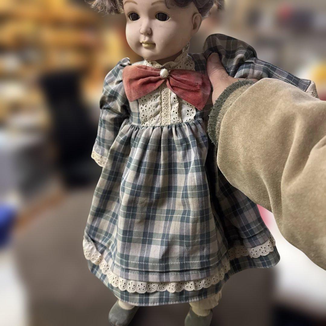 チェック柄ドレスの人形　50c vintage
