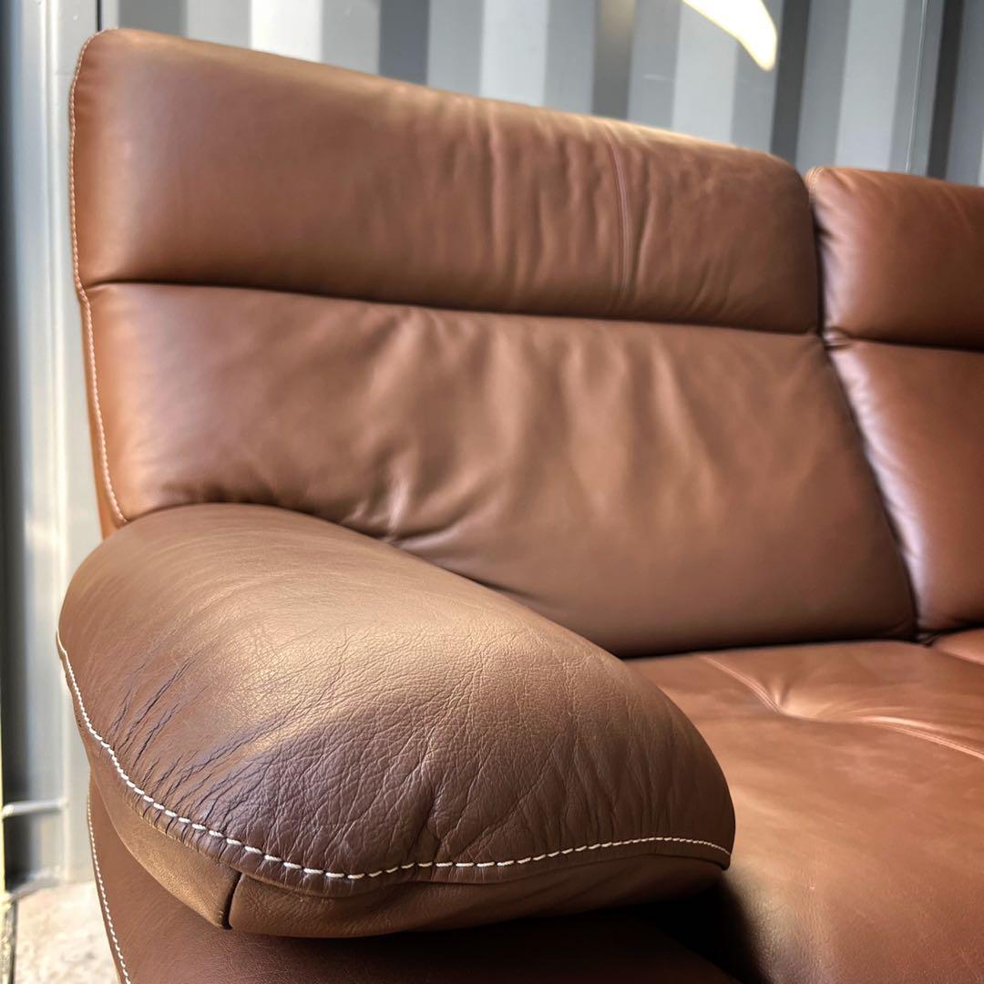 取付無料！カリモク家具 本革 ZT83北欧風リーベルブラウン2.5人掛け