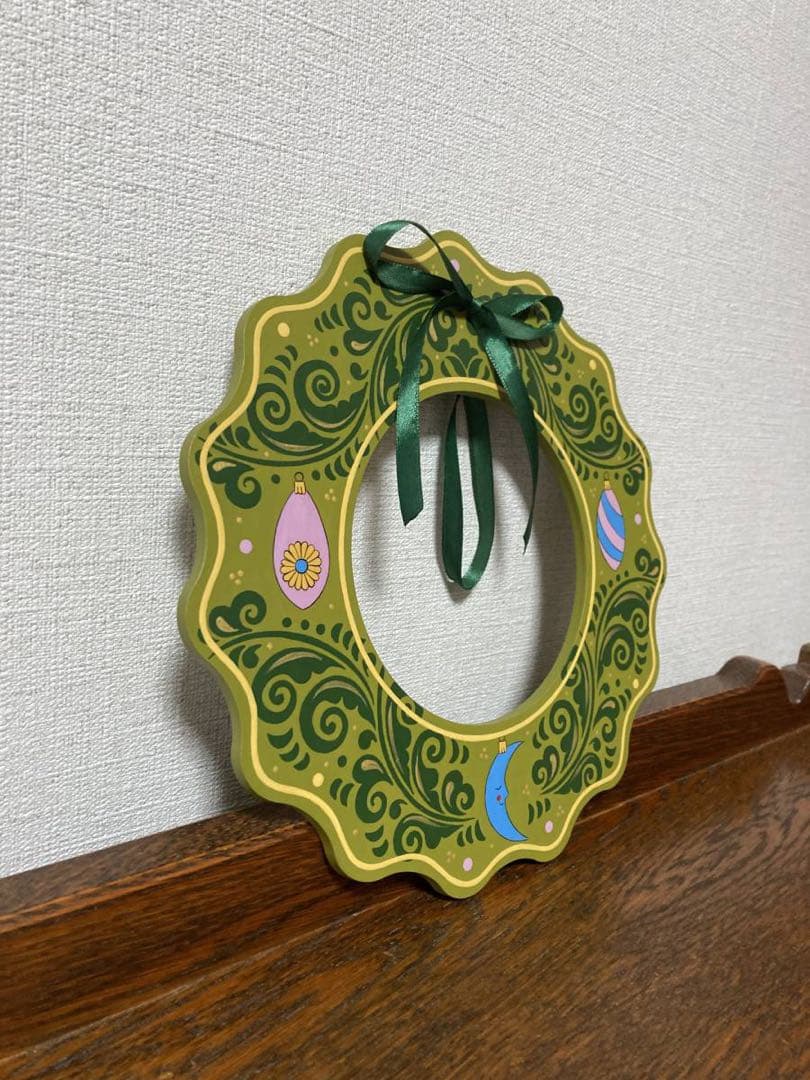 ロシア雑貨☆木製クリスマスリースCモスグリーン壁掛け飾りマトリョーシカ オリガ作