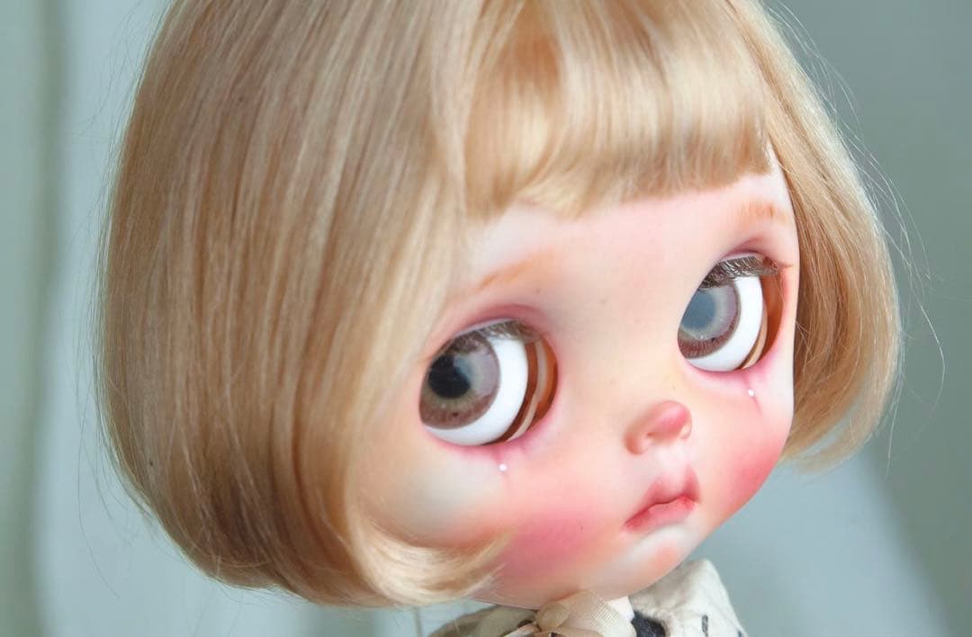 カスタムブライス 海外作家様 輝く涙の跡 幼い 特別 個性的 フルセット