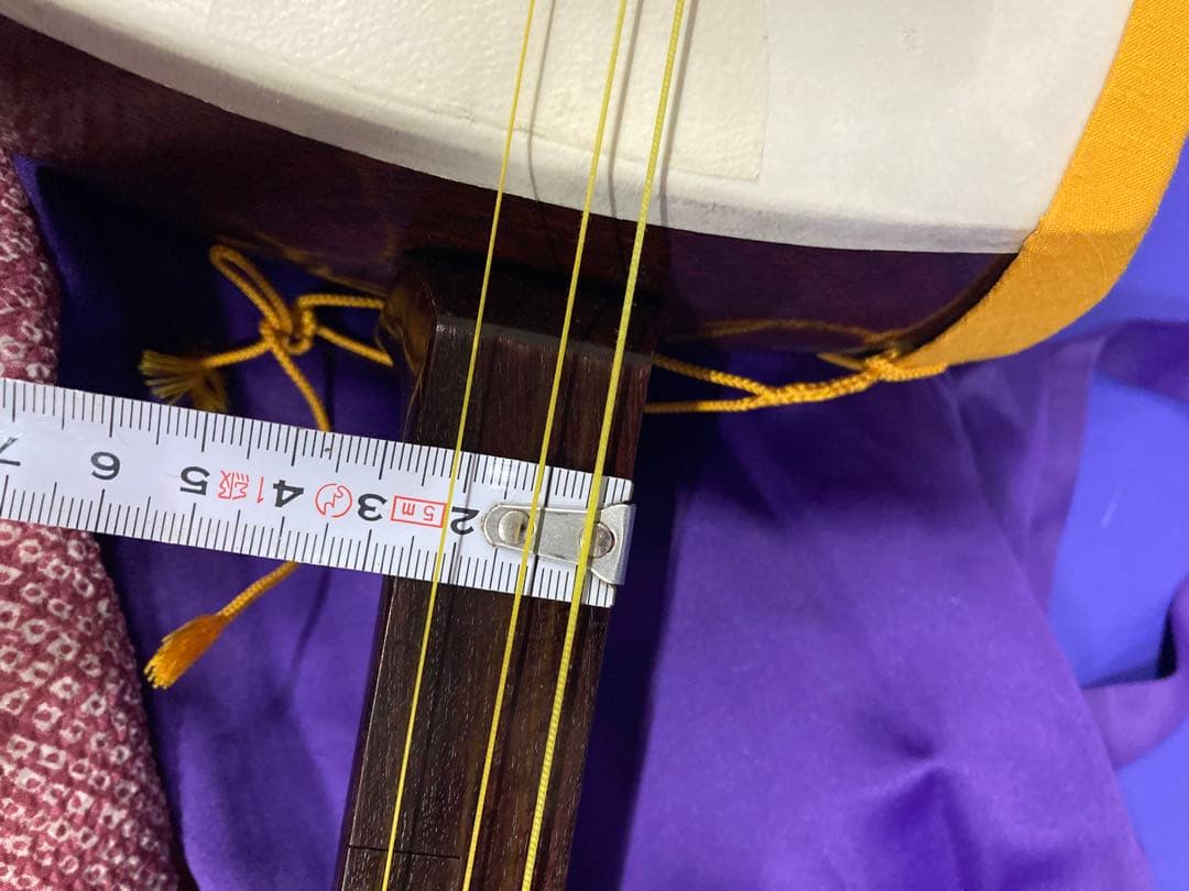 高級 三味線 民謡 K9？ 金無垢 子持綾杉 金細 紅木 和楽器 弦楽器 綾杉胴