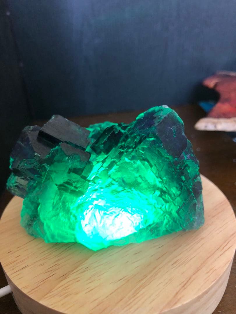 ✳新疆産　レア　288g パープル　フローライト　蛍石　ラフストーン　クラスター