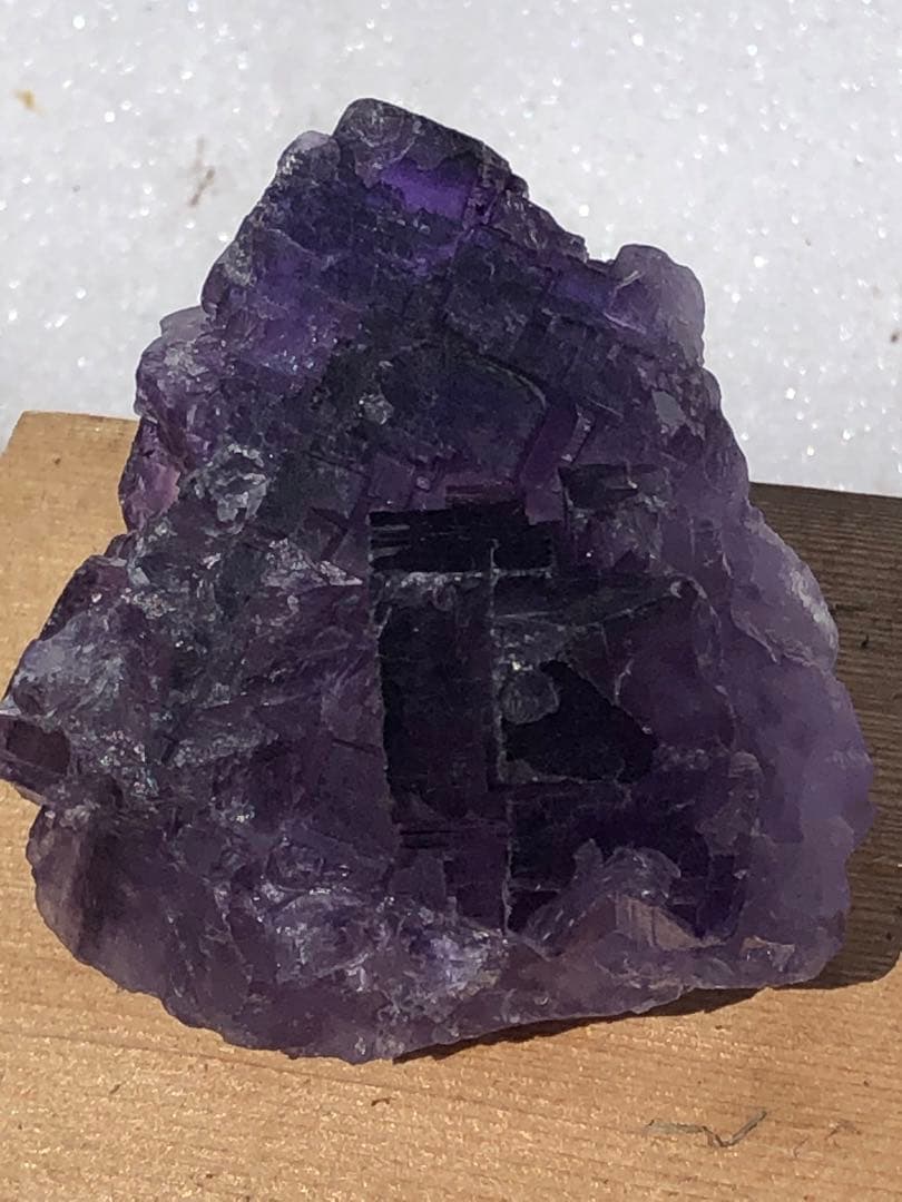✳新疆産　レア　288g パープル　フローライト　蛍石　ラフストーン　クラスター