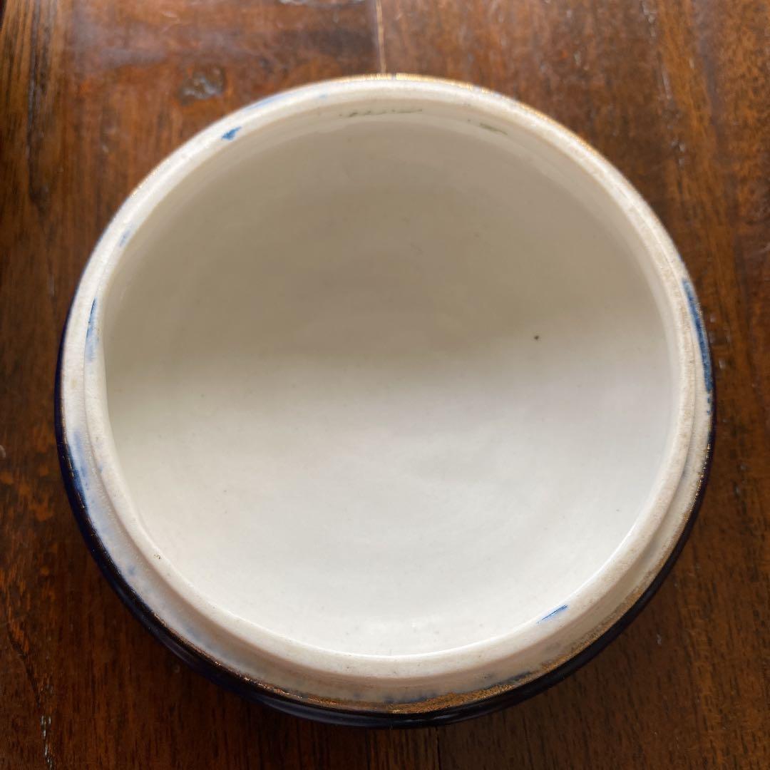 ロイヤルヴィエナ　蓋付女神紋小物入れ