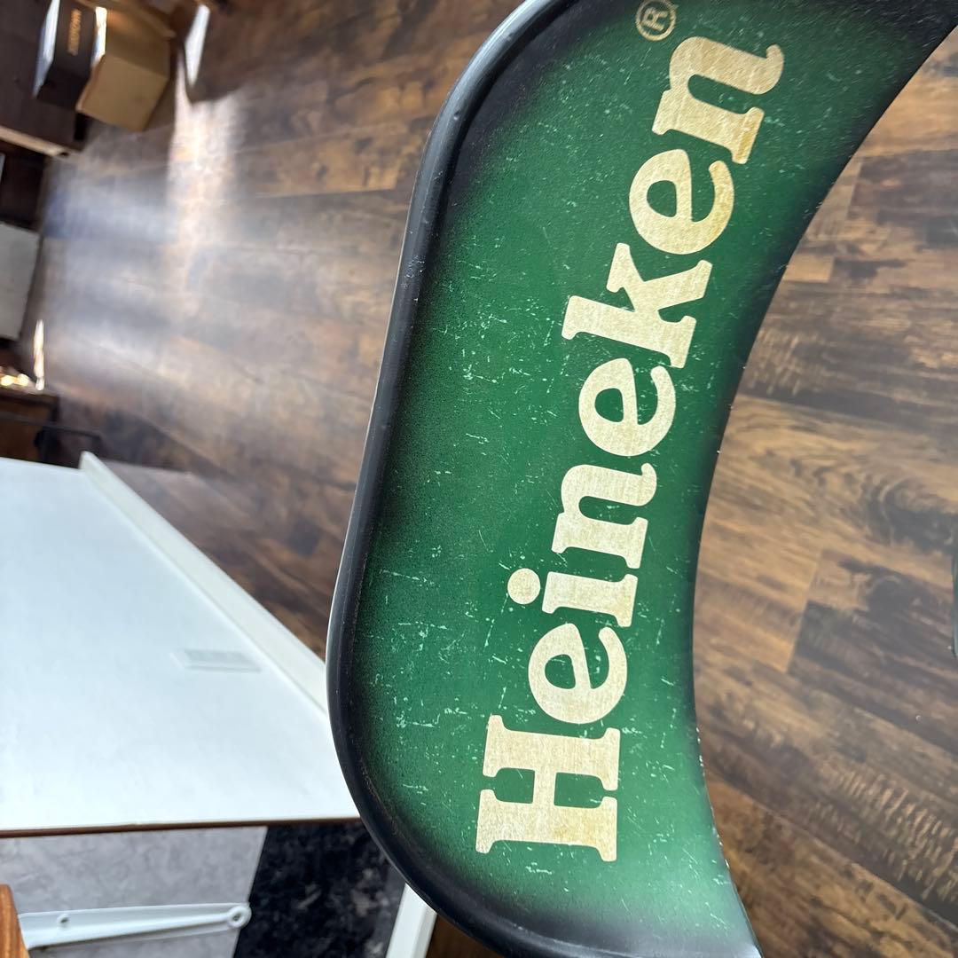 ハイネケン ボトルキャップ スツール2つ - メルカリ