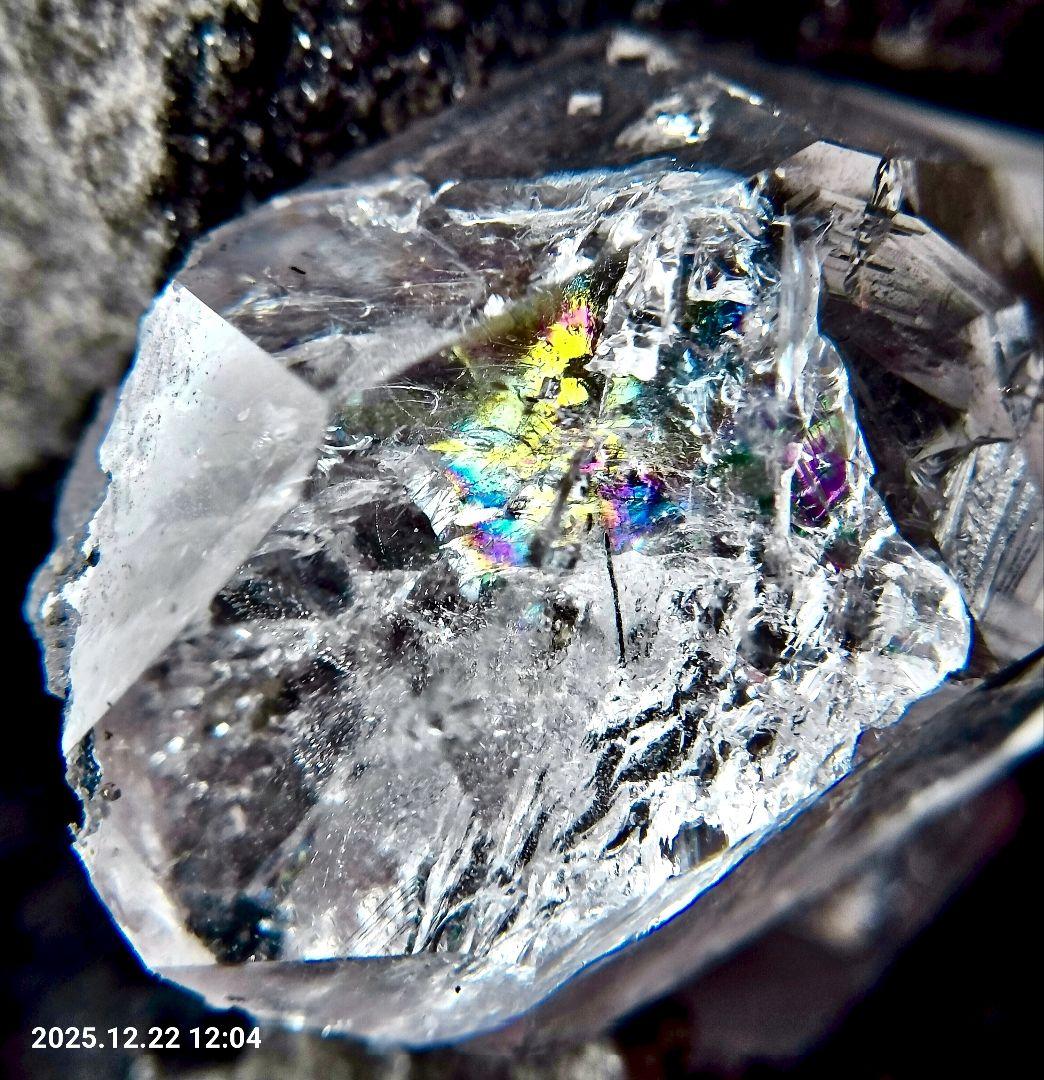 天然ハーキマーダイヤモンド 母岩付原石 USA産 ダブルポイント 虹多 アイリス