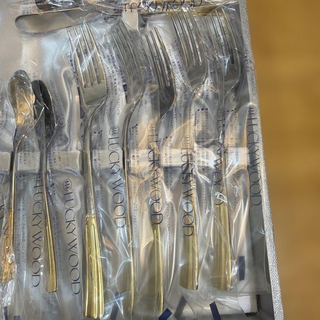 LUCKYWOOD カトラリーセット 金彩 33本