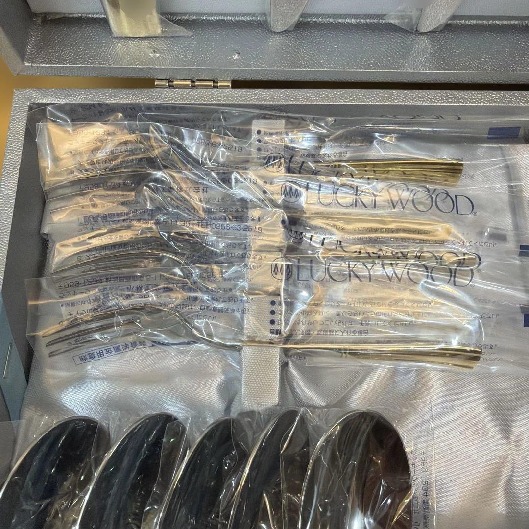 LUCKYWOOD カトラリーセット 金彩 33本