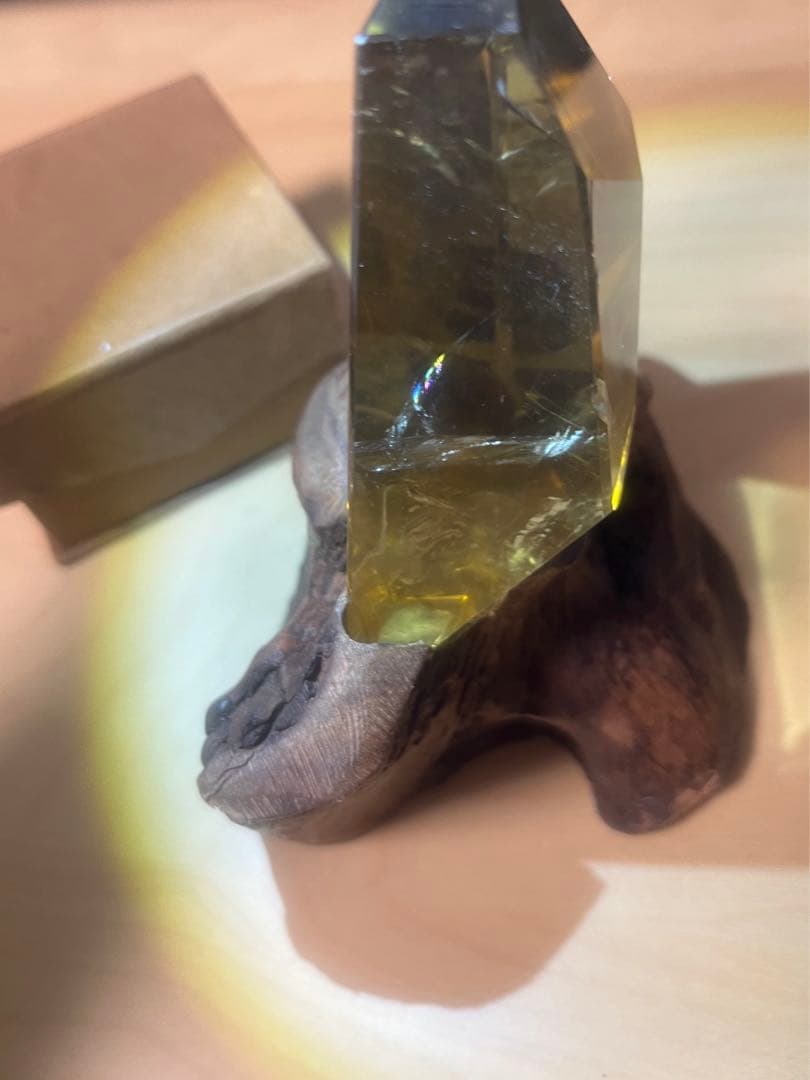 最高品質 虹入り スモーキーシトリン 台座、鑑別書つき