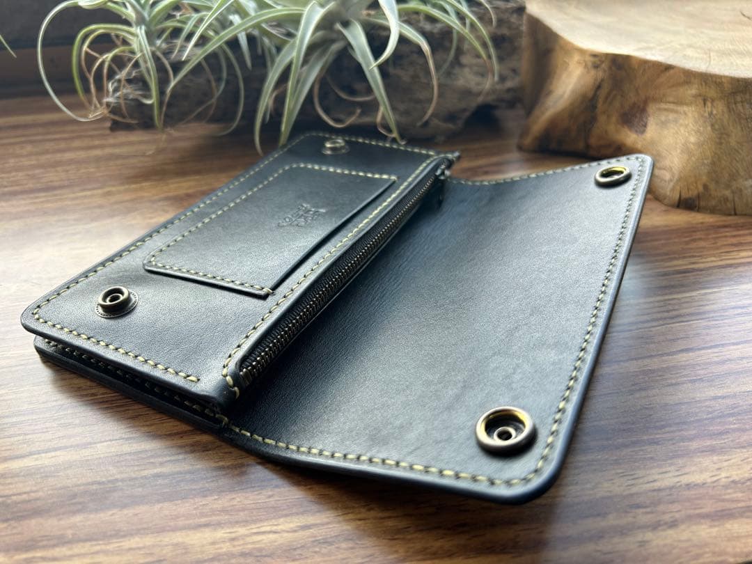 牛ヌメ革 トラッカーウォレット ロング 手染めブラック 手縫い