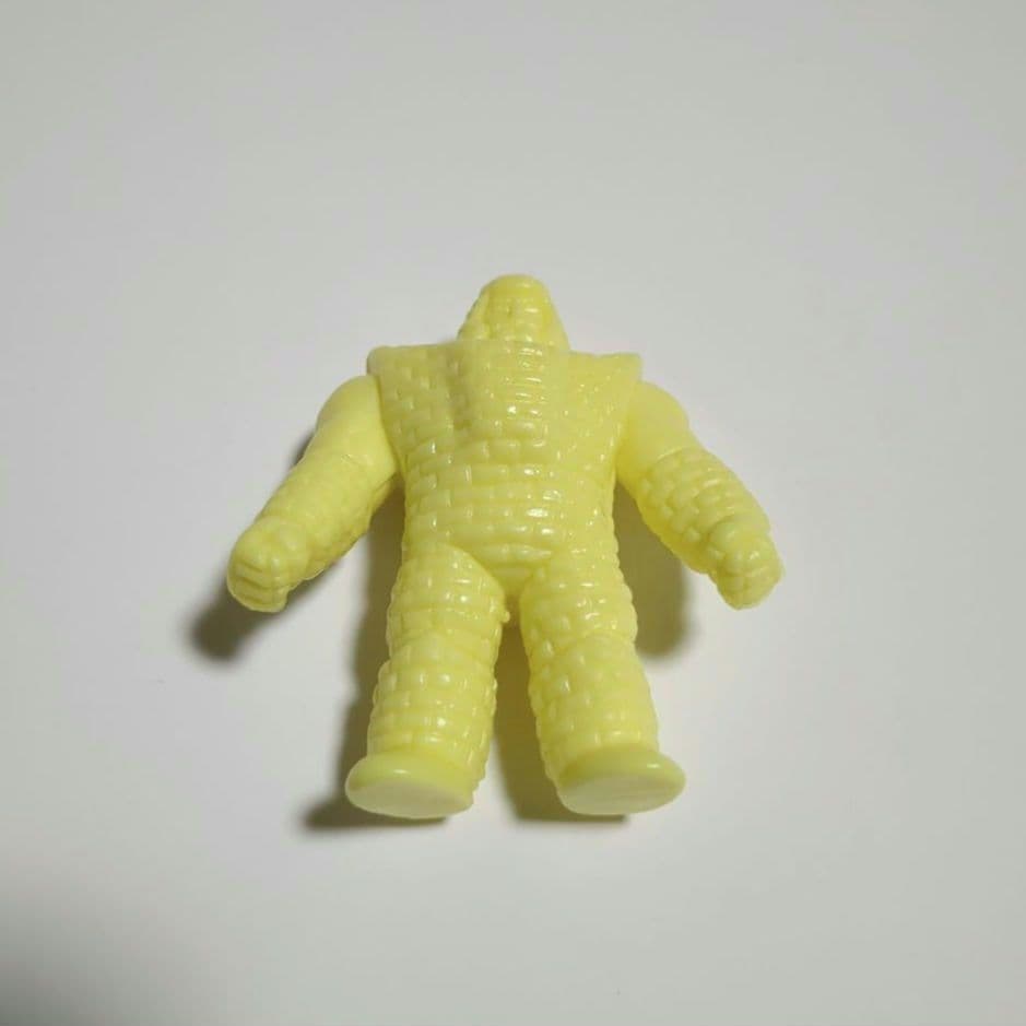 キン消し　王位争奪編　パート3　ゴーレムマン　黄色　BANDAI